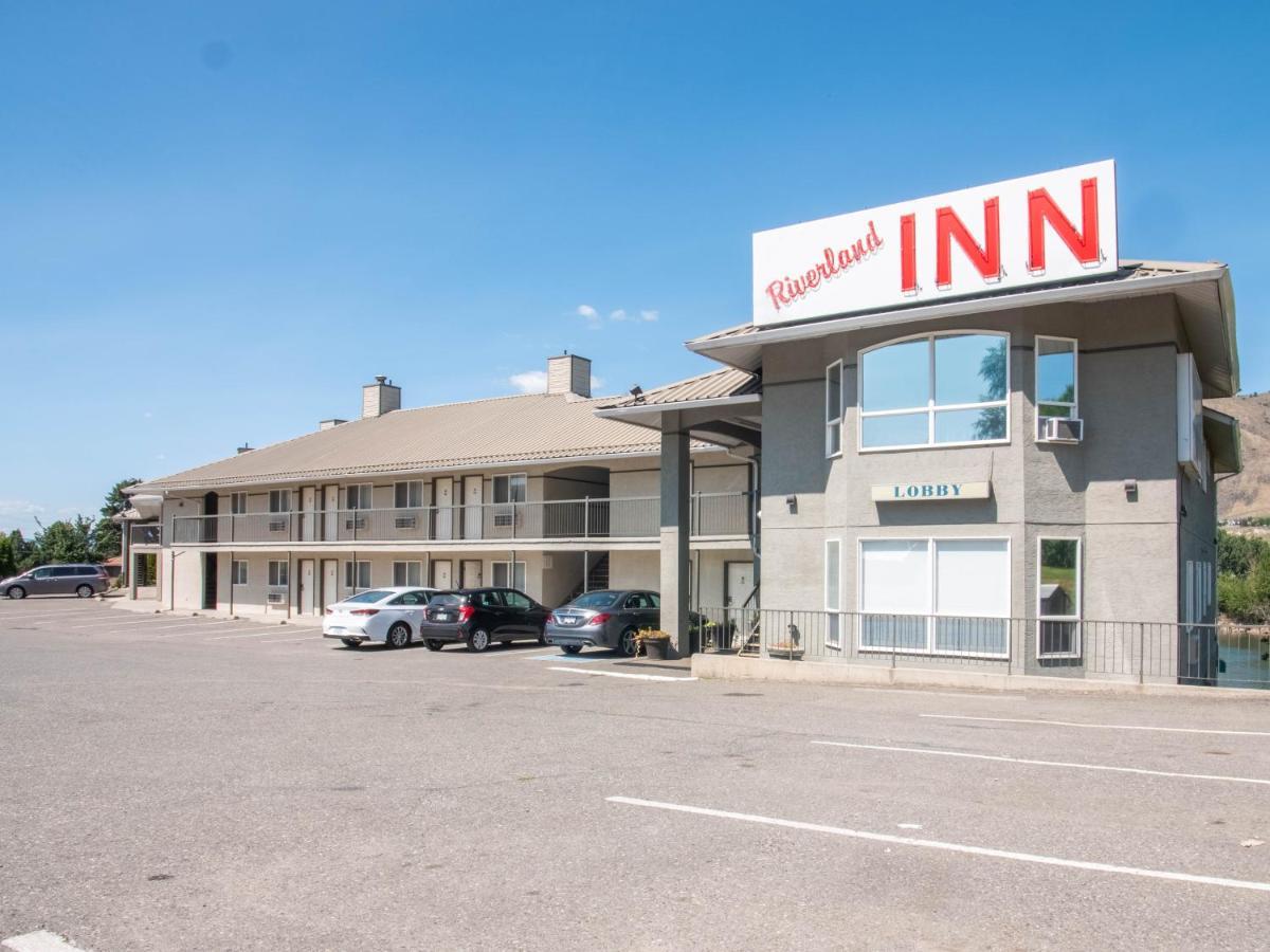 Riverland Inn & Suites カムループス エクステリア 写真
