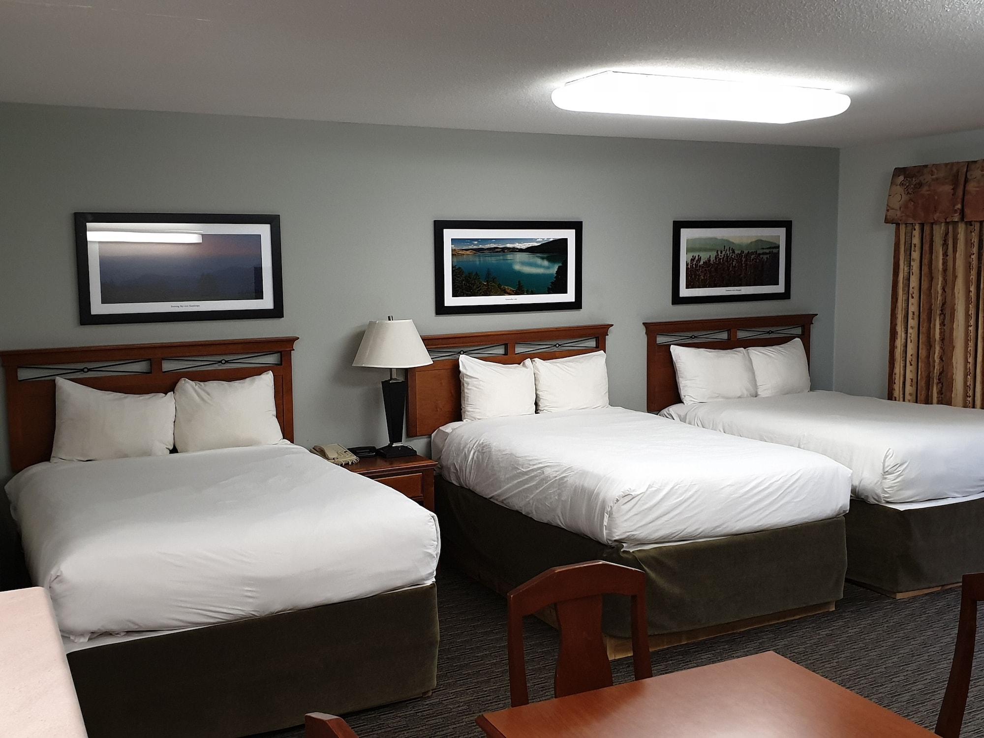 Riverland Inn & Suites カムループス エクステリア 写真